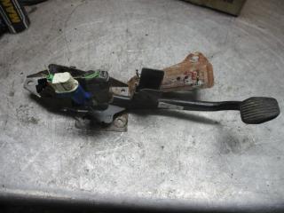 педаль тормоза Ford Focus 1 поколение [рестайлинг] 2005, 1.6 л., бензин, МКПП, универсал, 4M512467AN