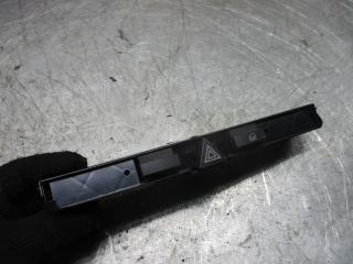 кнопка аварийной сигнализации Opel Zafira 2 поколение (B) 2005, 2.2 л., бензин, МКПП, минивэн, 13100105