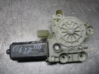 моторчик стеклоподъемника передний правый Mercedes-Benz A-Класс W168/V168 [рестайлинг] 2004, 1.7 л., дизель, МКПП, хетчбэк 5 дв., A1688203842