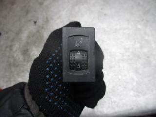 кнопка обогрева сидений Volkswagen Passat B5 1999, 3B0963563A