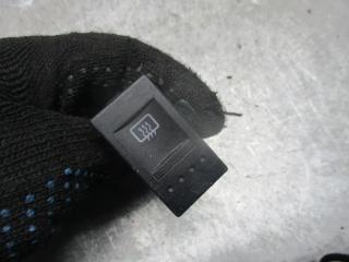 кнопка обогрева заднего стекла Volkswagen Polo 3 поколение [рестайлинг] 2000, 1.0 л., бензин, МКПП, хетчбэк 5 дв., 6H0959621