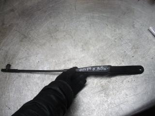 щеткодержатель (поводок стеклоочистителя, дворник) Opel Astra H 2005, 1.9 л., дизель, МКПП, универсал, 13111220