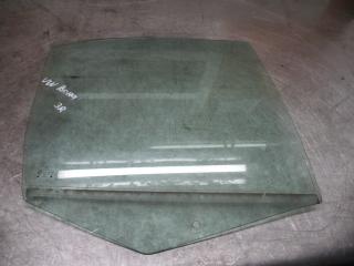 стекло двери задней правой Volkswagen Bora 1 поколение 1998