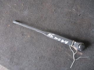 щеткодержатель (поводок стеклоочистителя, дворник) Audi A6 4A/C4 1996, 4A9955407