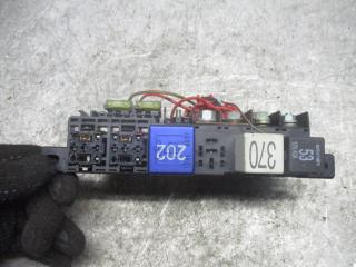 блок предохранителей Volkswagen Passat B5 2001, 1.9 л., дизель, АКПП, универсал, 8L0941822A