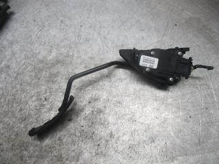 педаль Mitsubishi Carisma 1 поколение [рестайлинг] 2002, 1.9 л., дизель, МКПП, хетчбэк 5 дв., 30865642