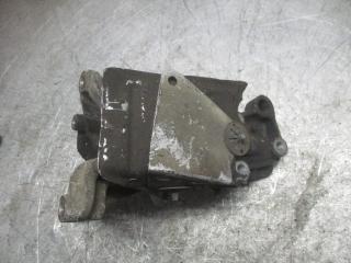 кронштейн двигателя Volkswagen Passat B4 1995, 1.8 л., бензин, МКПП, универсал, 357199354H