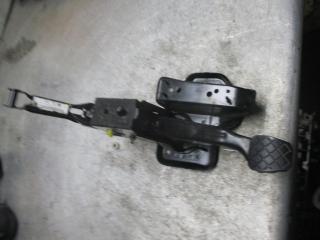 педаль тормоза Volkswagen Polo 4 поколение 2004, 1.2 л., бензин, МКПП, хетчбэк 5 дв., 6Q1721115E