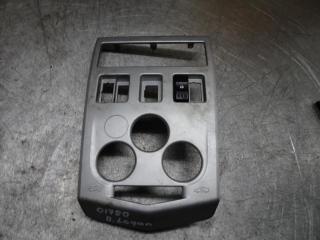 рамка под магнитолу Dacia Logan 1 поколение 2007, 1.6 л., бензин, МКПП, универсал, 8200751184