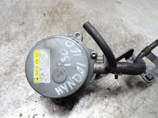 насос вакуумный Hyundai i30 1 поколение 2008, 1.6 л., дизель, 288102A101