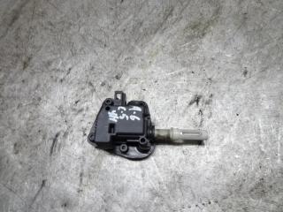 активатор (привод) замка двери Audi A6 4B/C5 2000, 8E9827833