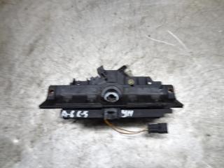 активатор (привод) замка двери Audi A6 4B/C5 2000, универсал