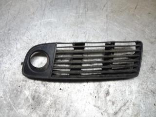 заглушка (решетка) в бампер Audi A6 4A/C4 1997, 2.4 л., бензин, МКПП, седан, 4B0807681G