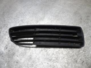 заглушка (решетка) в бампер Audi A4 B5 1997, 8D0807346C