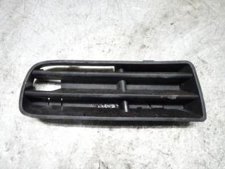 заглушка (решетка) в бампер Volkswagen Golf 3 поколение 1999, 1J0853665B