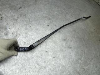 щеткодержатель (поводок стеклоочистителя, дворник) Volkswagen Golf 3 поколение 1995, 1H1955410A