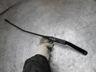 щеткодержатель (поводок стеклоочистителя, дворник) Opel Omega B 1999, 90493823