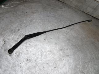 щеткодержатель (поводок стеклоочистителя, дворник) Opel Omega B 1997, 90493823