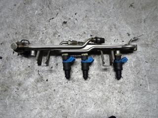 форсунка Volkswagen Passat B5 1999, 1.6 л., бензин, 06B133551L