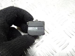 кнопка стеклоподъемника Volkswagen Passat B4 1996, 1.9 л., дизель, МКПП, универсал