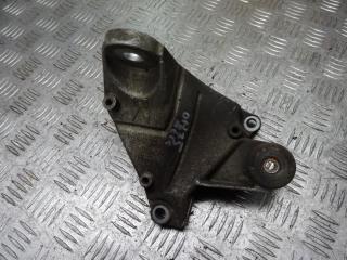 кронштейн КПП Audi A6 C5 [рестайлинг] 2003, 2.4 л., бензин, МКПП, универсал, 8D0399114S