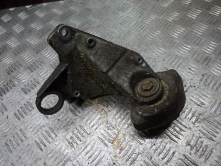 кронштейн КПП Volkswagen Passat B5 1998, 8D0399114S