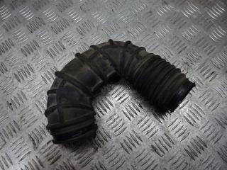 патрубок воздушного фильтра Ford Fiesta 5 поколение 2004, 1.3 л., бензин, 2S619R504DC