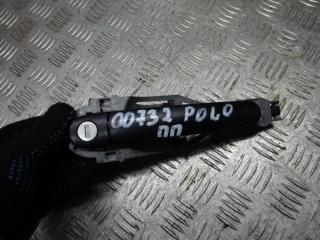 ручка наружная Volkswagen Polo 4 поколение 2002, 1.2 л., бензин, МКПП, хетчбэк 5 дв.