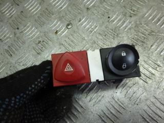 кнопка аварийной сигнализации Renault Megane 2 поколение 2005, дизель, МКПП, универсал, 8200095493, 88040001