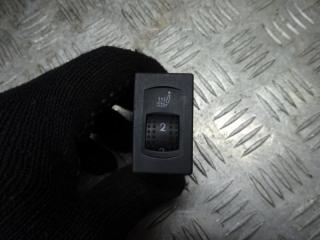 кнопка обогрева сидений Volkswagen Passat B5 1998, 1.6 л., бензин, МКПП, универсал, 3B0963563A