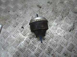 подушка крепления двигателя Audi A4 B5 1996, 1.8 л., бензин, МКПП, седан