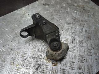 кронштейн КПП Volkswagen Passat B5 1997, 1.6 л., бензин, МКПП, седан, 8D0399114S