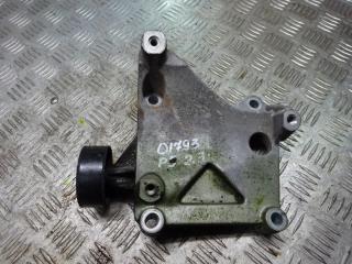 кронштейн компрессора кондиционера Volkswagen Passat B5 1998, 2.3 л., бензин, МКПП, седан, 071260885