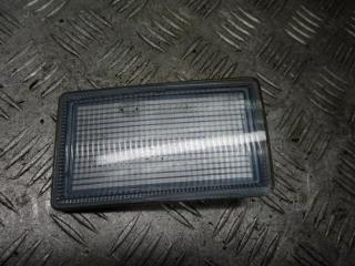 заглушка (решетка) в бампер Volkswagen Golf 3 поколение 1994