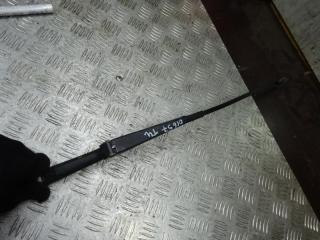 щеткодержатель (поводок стеклоочистителя, дворник) Audi A4 B5 1996, 1.8 л., бензин, МКПП, седан, 701955410A