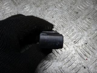 кнопка ручного тормоза (ручника) SEAT Ibiza 3 поколение [рестайлинг] 2007, 1.2 л., бензин, МКПП, хетчбэк 5 дв., 6L1919235A