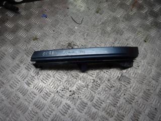 ресничка (ус) левой фары Opel Zafira 1 поколение (A) 2000, 1.6 л., бензин, МКПП, минивэн, 90580651