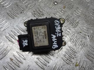моторчик заслонки печки Audi A6 4B/C5 1998, 2.4 л., бензин, МКПП, седан, 4B1820511B