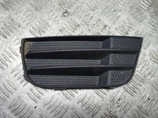 заглушка (решетка) в бампер Ford Fiesta 5 поколение 2004, 1.3 л., бензин, МКПП, хетчбэк 5 дв., 2N1119952C