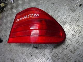 фонарь задний правый Mercedes-Benz E-Класс W210/S210 1996, 2.9 л., дизель, МКПП, седан, A2108204464