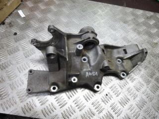 кронштейн генератора Audi A4 B5 1998, 1.6 л., бензин, 06B903143F