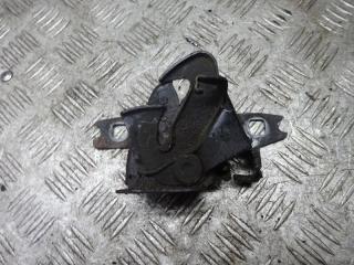 замок капота Volkswagen Polo 3 поколение 1997, 1.4 л., бензин, МКПП, хетчбэк 5 дв., 1H0823509B