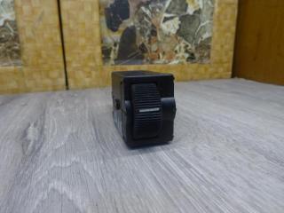 кнопка корректора фар Mitsubishi Carisma 1 поколение [рестайлинг] 2002, 1.9 л., дизель, МКПП, хетчбэк 5 дв., MR114337