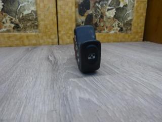 кнопка стеклоподъемника Renault Megane 1 поколение 1997, 1.6 л., бензин, МКПП, хетчбэк 5 дв.