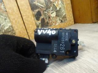 моторчик заслонки печки Volvo V40 1 поколение [рестайлинг] 2002, 1.9 л., дизель, МКПП, универсал, MR268261