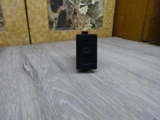 кнопка обогрева заднего стекла Volkswagen Passat B5 1998, 1.6 л., бензин, МКПП, универсал, 3B0959621C