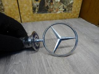 эмблема Mercedes-Benz E-Класс W210/S210 [рестайлинг] 2000