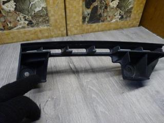 крепление бампера Volkswagen Caddy 3 поколение 2008, 2.0 л., бензин, МКПП, минивэн, 1T0807890B