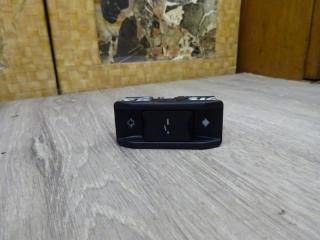 кнопка открывания люка BMW 5 серия E60/E61 2005, 2.5 л., дизель, МКПП, универсал, 6907288