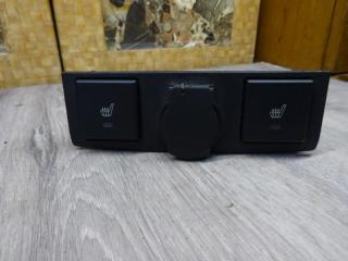 кнопка открытия лючка топливного бака Skoda Octavia 1 поколение [рестайлинг] 2003, 1.4 л., бензин, МКПП, хетчбэк 5 дв., 1U0959833C